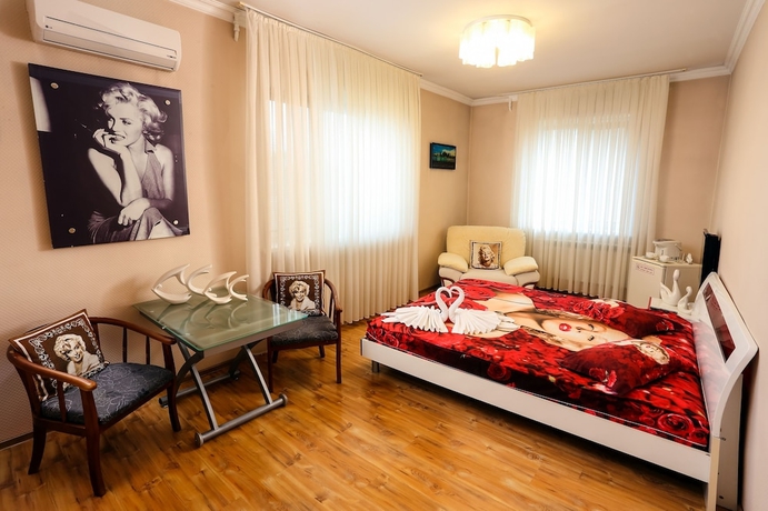 Imagen de la habitación del Hotel Monroe. Foto 6