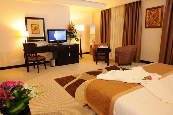 Imagen de la habitación del Hotel Monroe and Suites. Foto 13