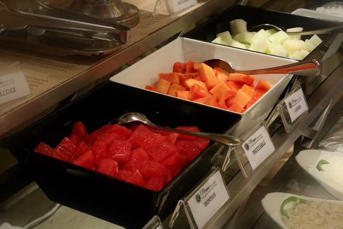 Imagen del bar/restaurante del Hotel Monroe and Suites. Foto 5