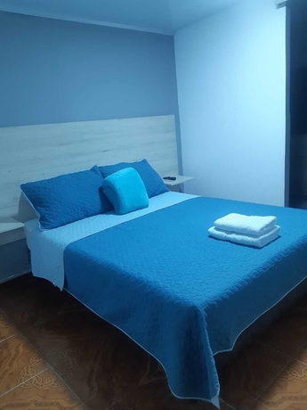 Imagen de la habitación del Hotel Mont Blanc, Circasia. Foto 5
