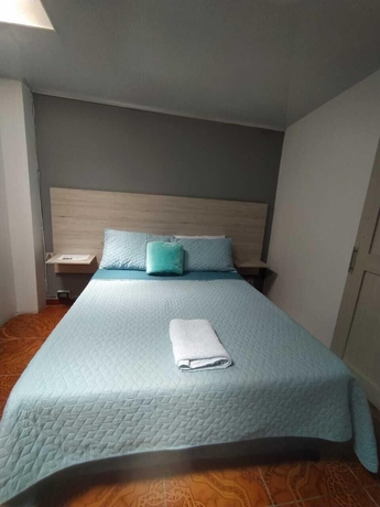 Imagen de la habitación del Hotel Mont Blanc, Circasia. Foto 9