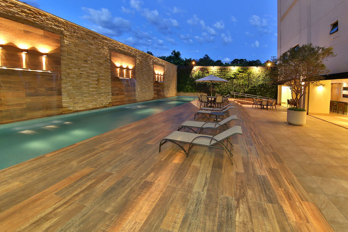 Imagen de los interiores del Hotel Mont Blanc Premium. Foto 11