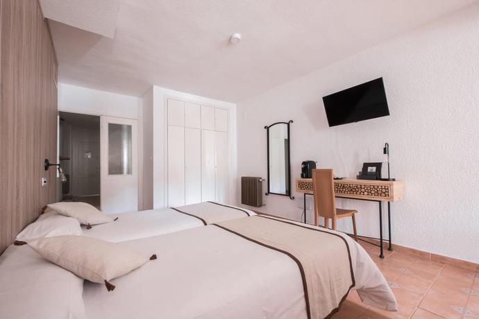 Imagen de la habitación del Hotel Mont Blanc, Sierra Nevada. Foto 11