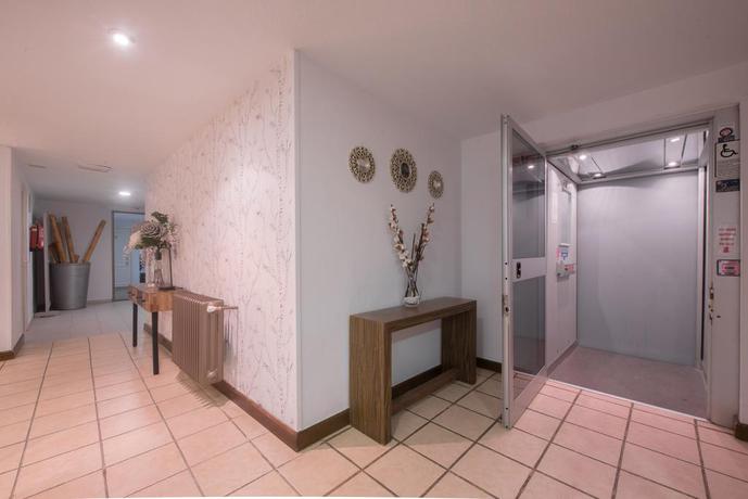 Imagen de los interiores del Hotel Mont Blanc, Sierra Nevada. Foto 16