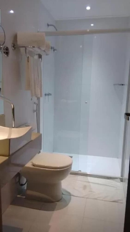 Imagen de la habitación del Hotel Mont Blanc Suites. Foto 12