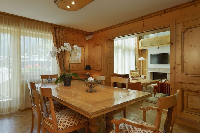 Imagen de la habitación del Hotel Mont Cervin Palace. Foto 4