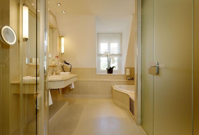 Imagen de la habitación del Hotel Mont Cervin Palace. Foto 8