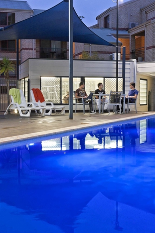 Imagen de la piscina del Hotel Mont Clare Boutique Apartments. Foto 6