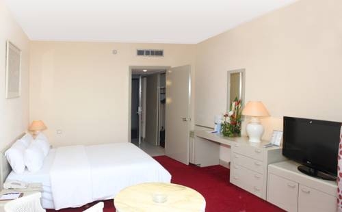 Imagen de la habitación del Hotel Mont Fébé. Foto 5