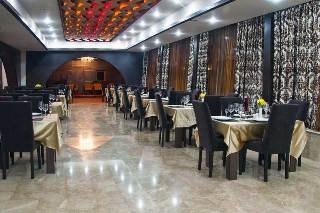 Imagen del bar/restaurante del Hotel Mont Inn. Foto 8