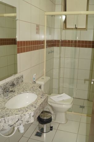 Imagen de la habitación del Hotel Mont Rey. Foto 6