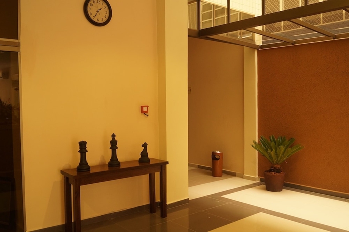 Imagen de los interiores del Hotel Mont Rey. Foto 9