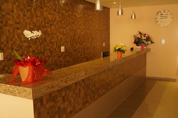 Imagen de los interiores del Hotel Mont Rey. Foto 11