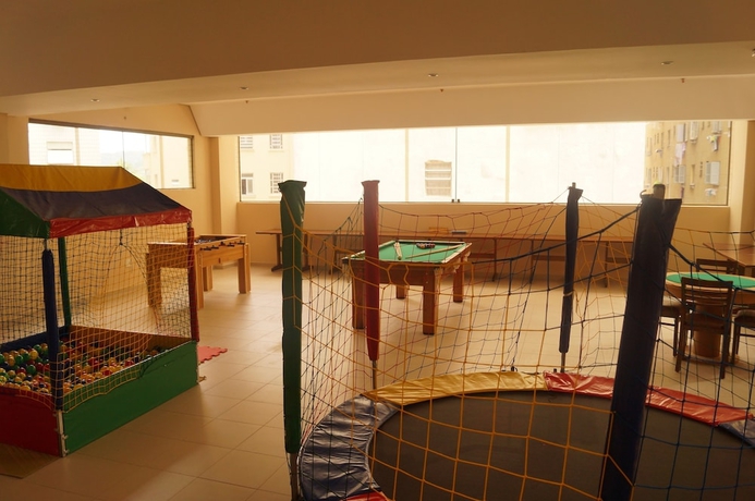 Imagen de los interiores del Hotel Mont Rey. Foto 14