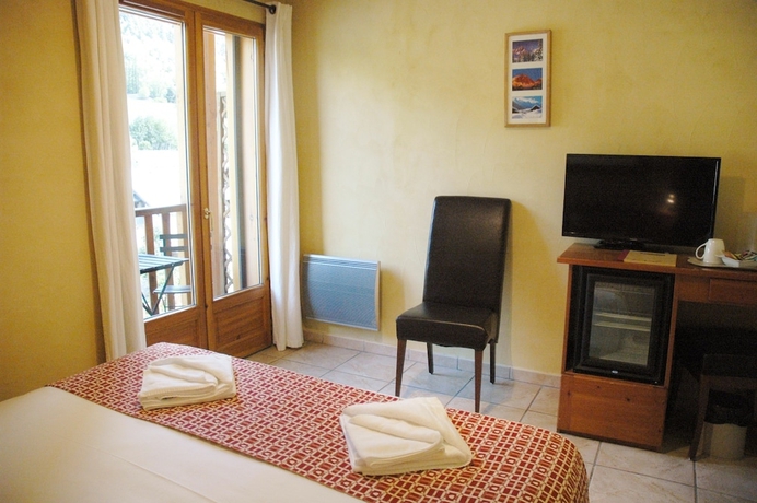 Imagen de la habitación del Hotel Mont Thabor, Alpes Franceses. Foto 6