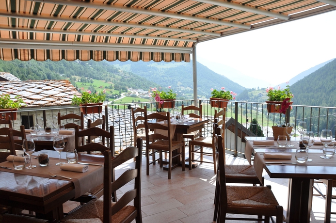 Imagen del bar/restaurante del Hotel Mont Velan. Foto 6