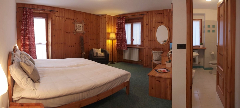 Imagen de la habitación del Hotel Mont Velan. Foto 11