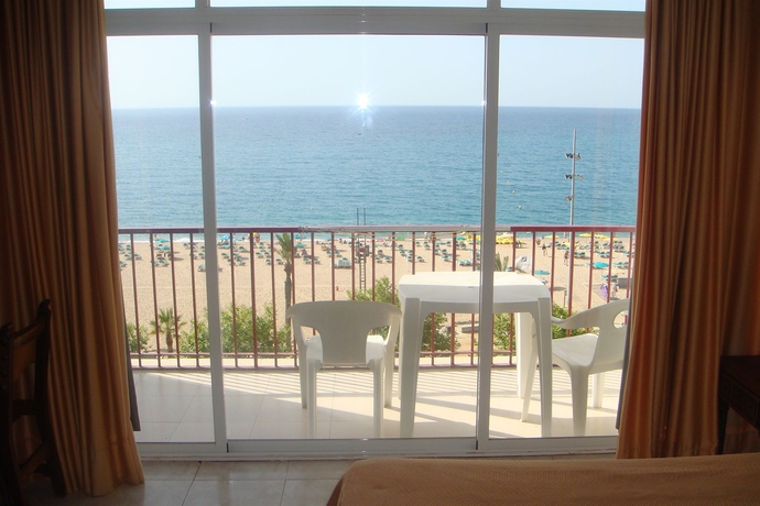 Imagen de la habitación del Hotel Mont-Rosa. Foto 7