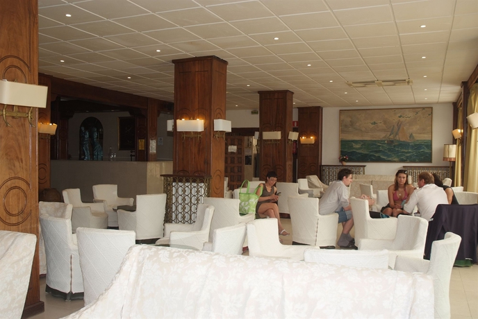 Imagen del bar/restaurante del Hotel Mont-Rosa. Foto 4