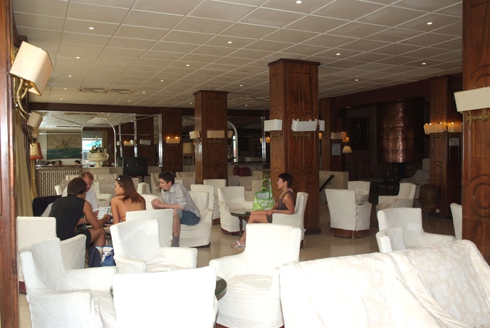 Imagen del bar/restaurante del Hotel Mont-Rosa. Foto 6