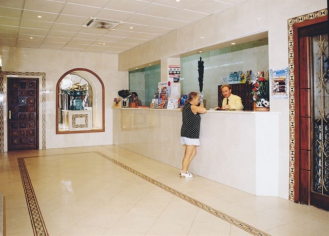 Imagen de los interiores del Hotel Mont-Rosa. Foto 10