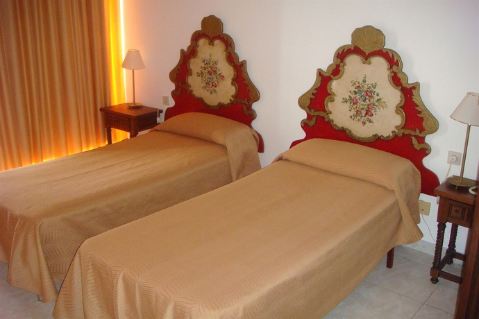 Imagen de la habitación del Hotel Mont-Rosa. Foto 9