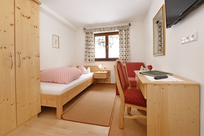 Imagen de la habitación del Hotel Montabella. Foto 9