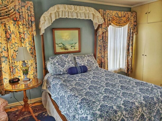 Imagen de la habitación del Hotel Montague Inn. Foto 12