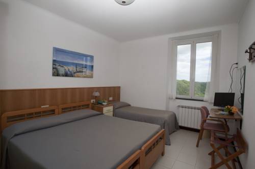 Imagen de la habitación del Hotel Montallegro. Foto 4