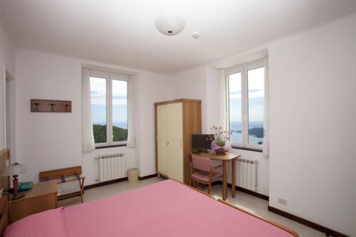 Imagen de la habitación del Hotel Montallegro. Foto 5