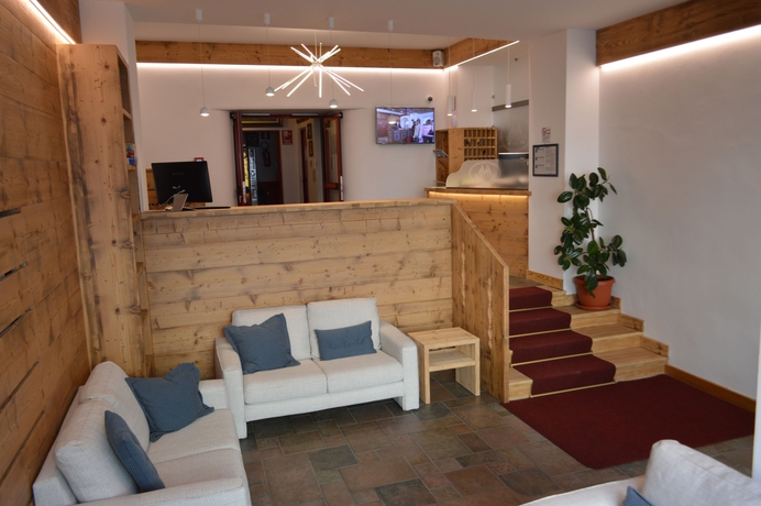Imagen de los interiores del Hotel Montana, Cortina d'Ampezzo . Foto 19
