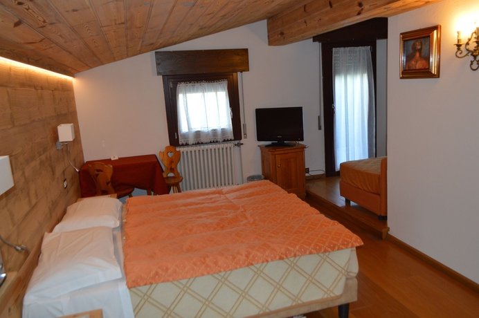 Imagen de la habitación del Hotel Montana, Cortina d'Ampezzo . Foto 12