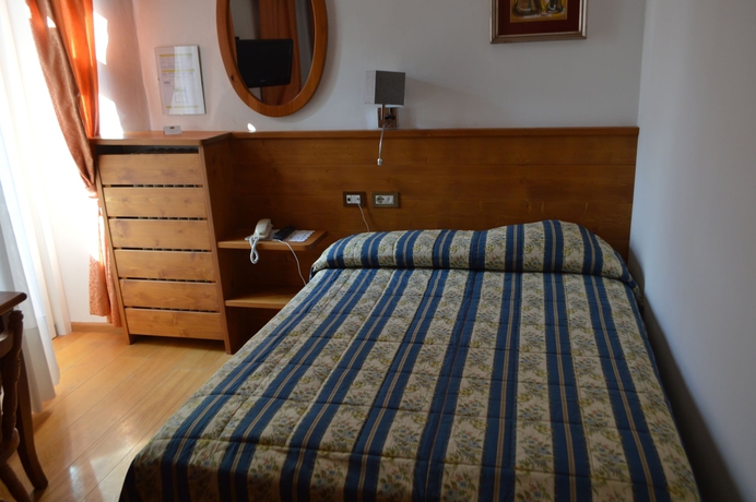 Imagen de la habitación del Hotel Montana, Cortina d'Ampezzo . Foto 14