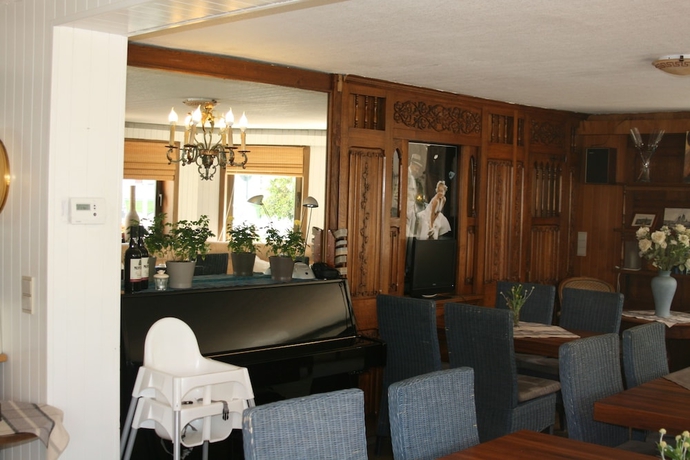 Imagen del bar/restaurante del Hotel Montana, De Panne. Foto 3