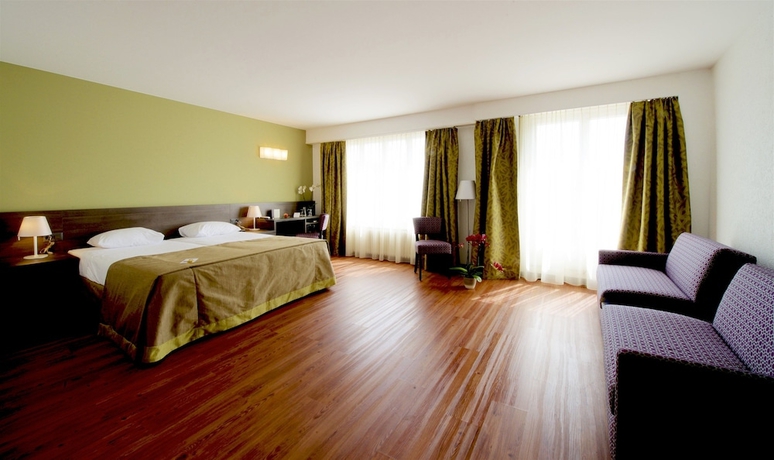 Imagen de la habitación del Hotel Montana, Ginebra. Foto 4