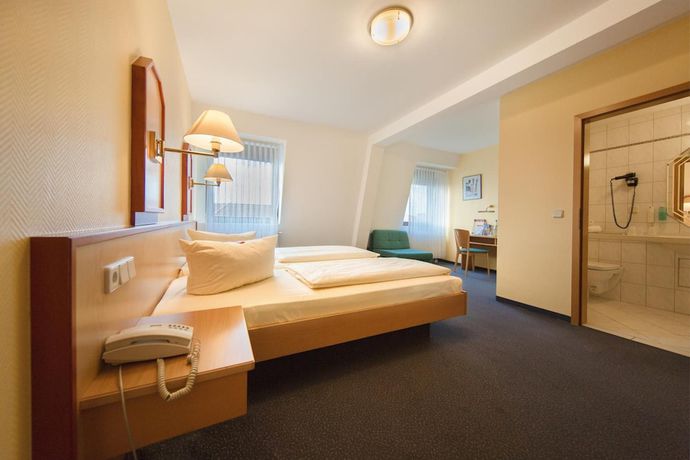 Imagen de la habitación del Hotel Montana N&uuml;rnberg-West. Foto 6