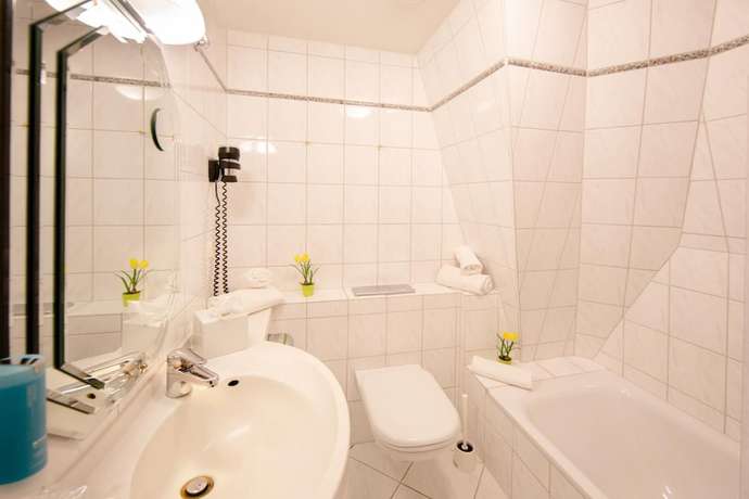 Imagen de la habitación del Hotel Montana N&uuml;rnberg-West. Foto 10