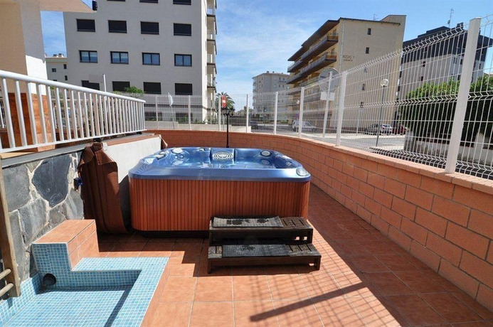 Imagen general del Hotel Montana, Roses. Foto 15