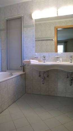 Imagen de la habitación del Hotel Montana, Tweng. Foto 7