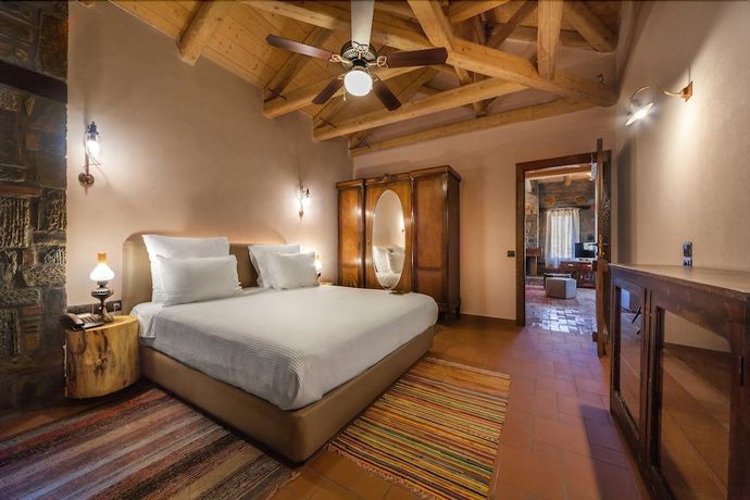 Imagen de la habitación del Hotel Montanema Handmade Village. Foto 18