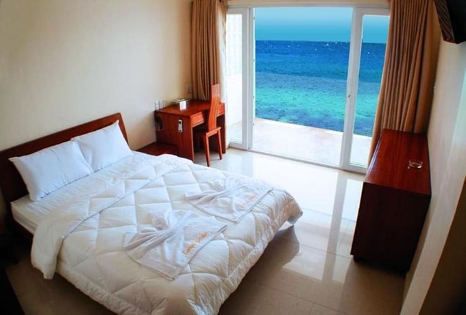 Imagen de la habitación del Hotel Montani Beach Resort. Foto 16