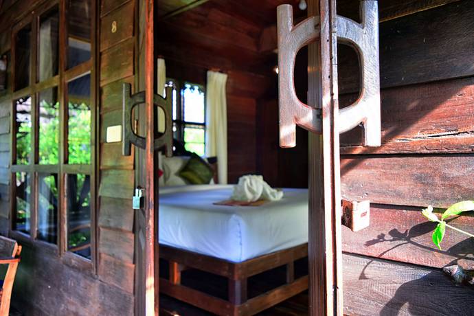 Imagen de la habitación del Hotel Montania Lifestyle. Foto 13