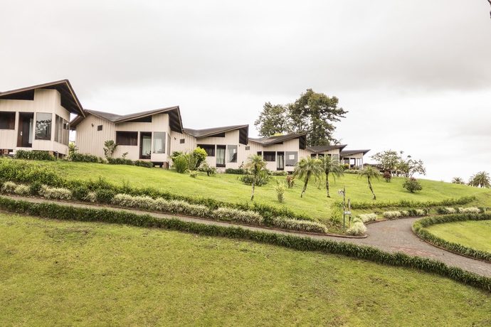 Imagen general del Hotel Monta&ntilde;a De Fuego Mountain Resort and Spa. Foto 9