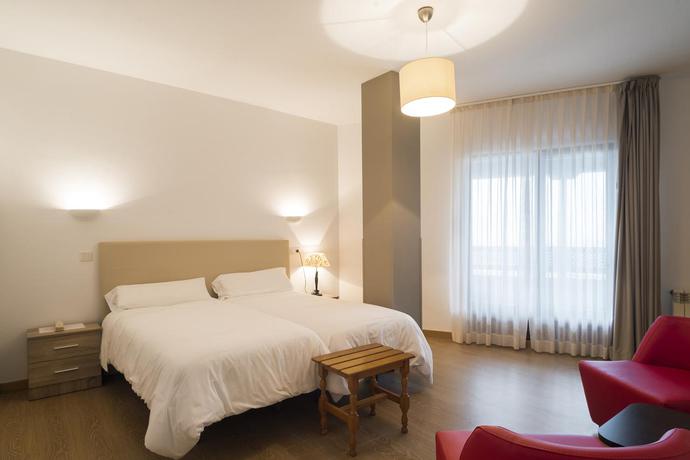 Imagen de la habitación del Hotel Montañes, Suances. Foto 3