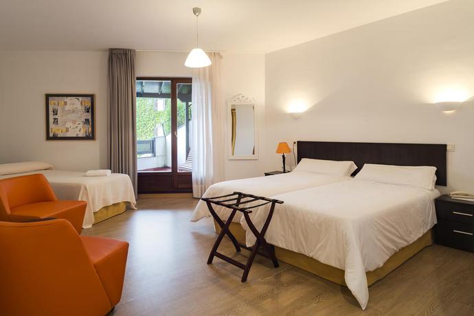 Imagen de la habitación del Hotel Montañes, Suances. Foto 4