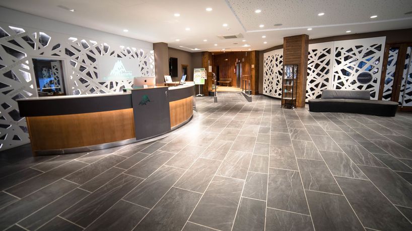 Imagen de los interiores del Hotel Montarto. Foto 10