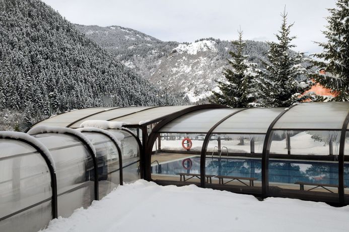 Imagen de los exteriores del Hotel Montarto. Foto 8