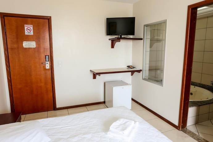 Imagen de la habitación del Hotel Montblanc. Foto 3