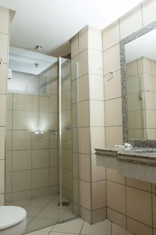 Imagen de la habitación del Hotel Montblanc. Foto 4