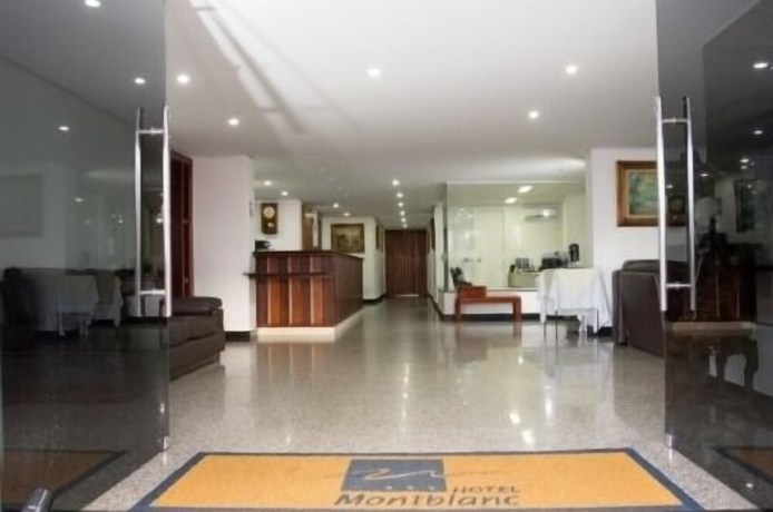 Imagen de los interiores del Hotel Montblanc. Foto 20